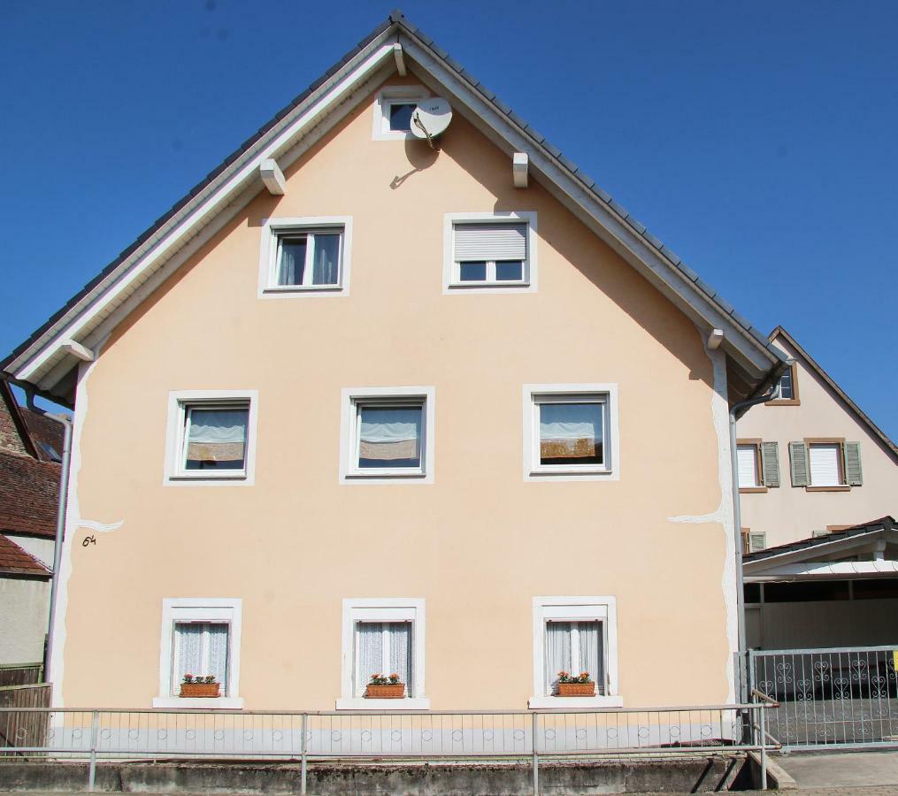 Ferienwohnung Elfriede - Wlan, 2 Baeder, Kueche, Freisitz, 2 Parkplaetze, Im Ortskern Malterdingen Dış mekan fotoğraf
